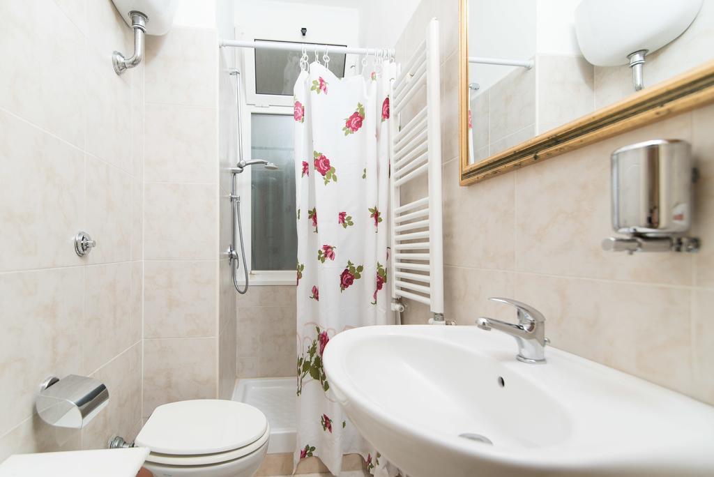 Le Rose B&B Рим Стая снимка